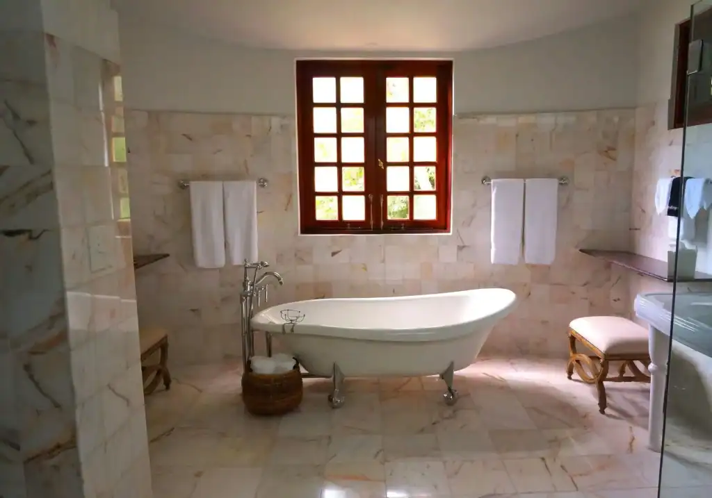 bathroom-remodeling service